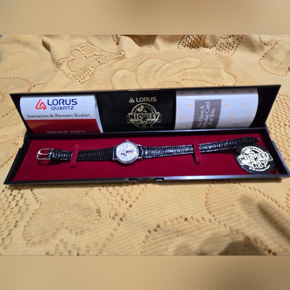 Disney Lorus Vintage Black Leather Women's Watch